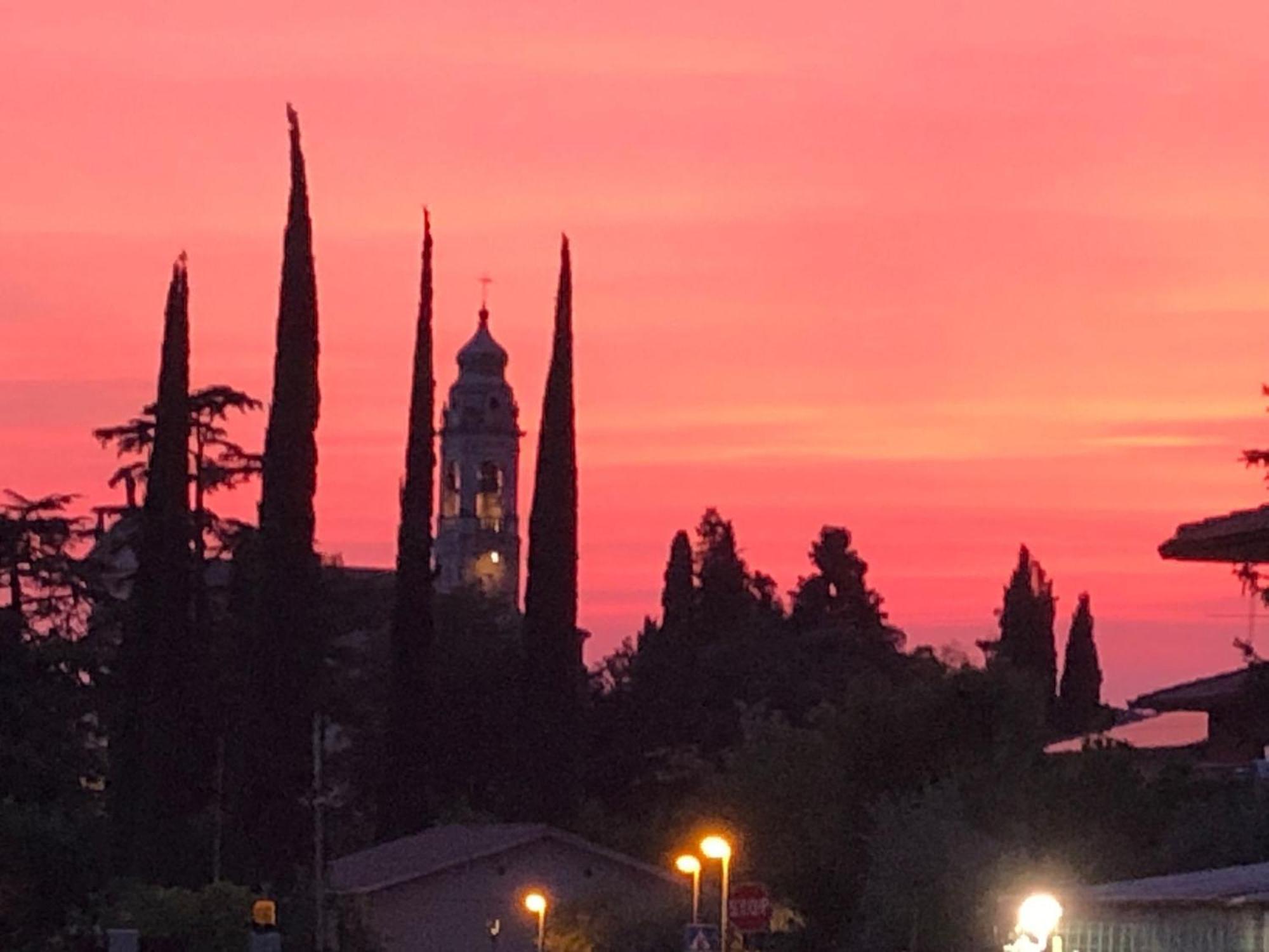 I Broletti Del Garda Hotel Pacengo Di Lazise Екстериор снимка